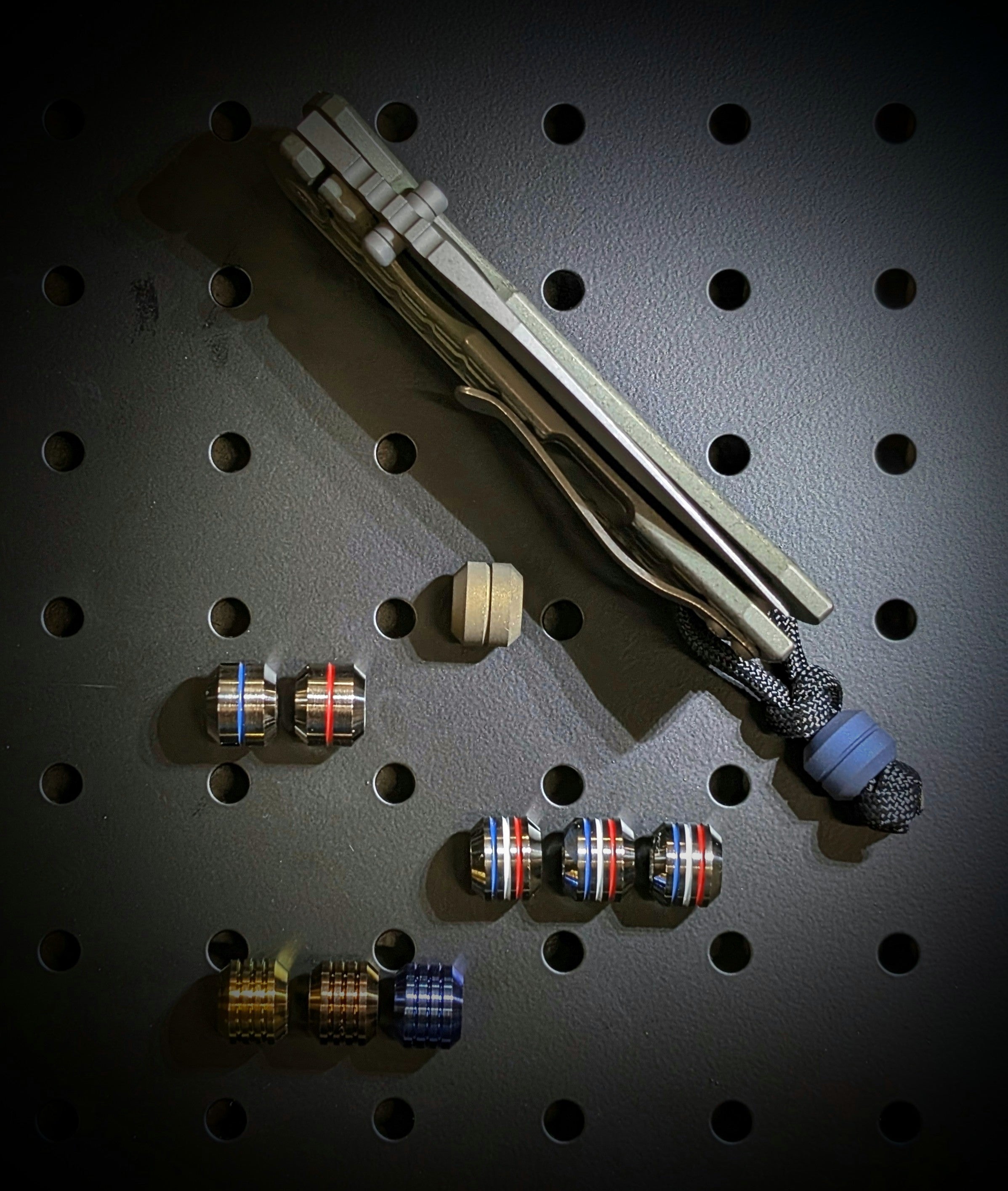 AXIS BEAD