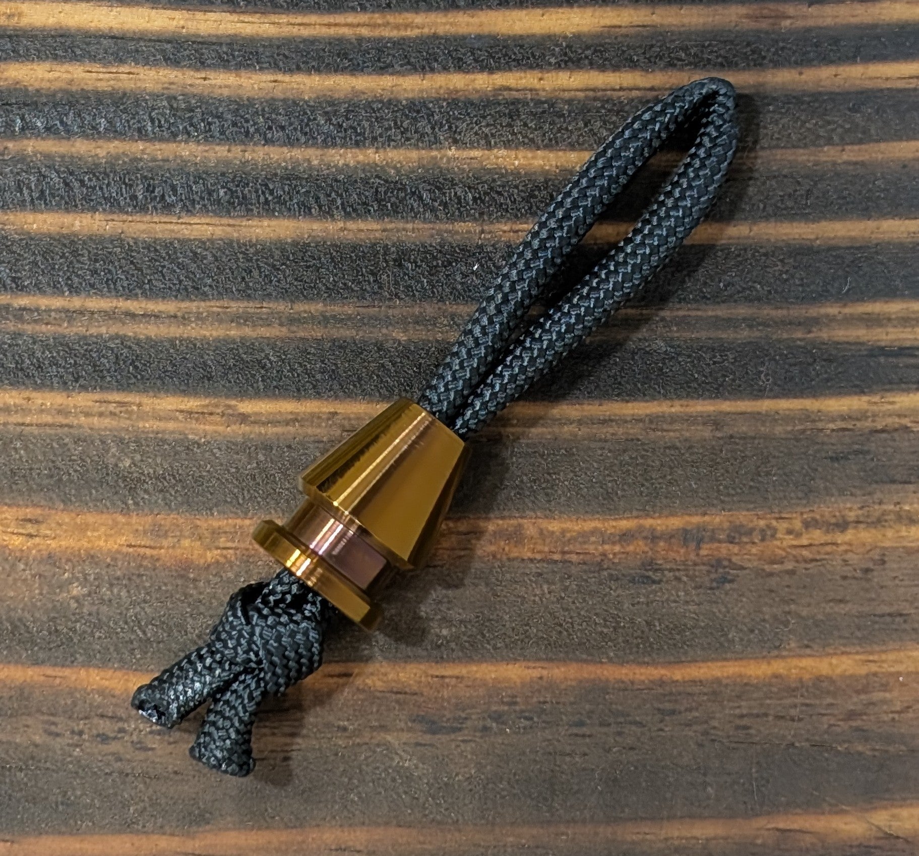 "The Plug" Titanium Paracord Bead
