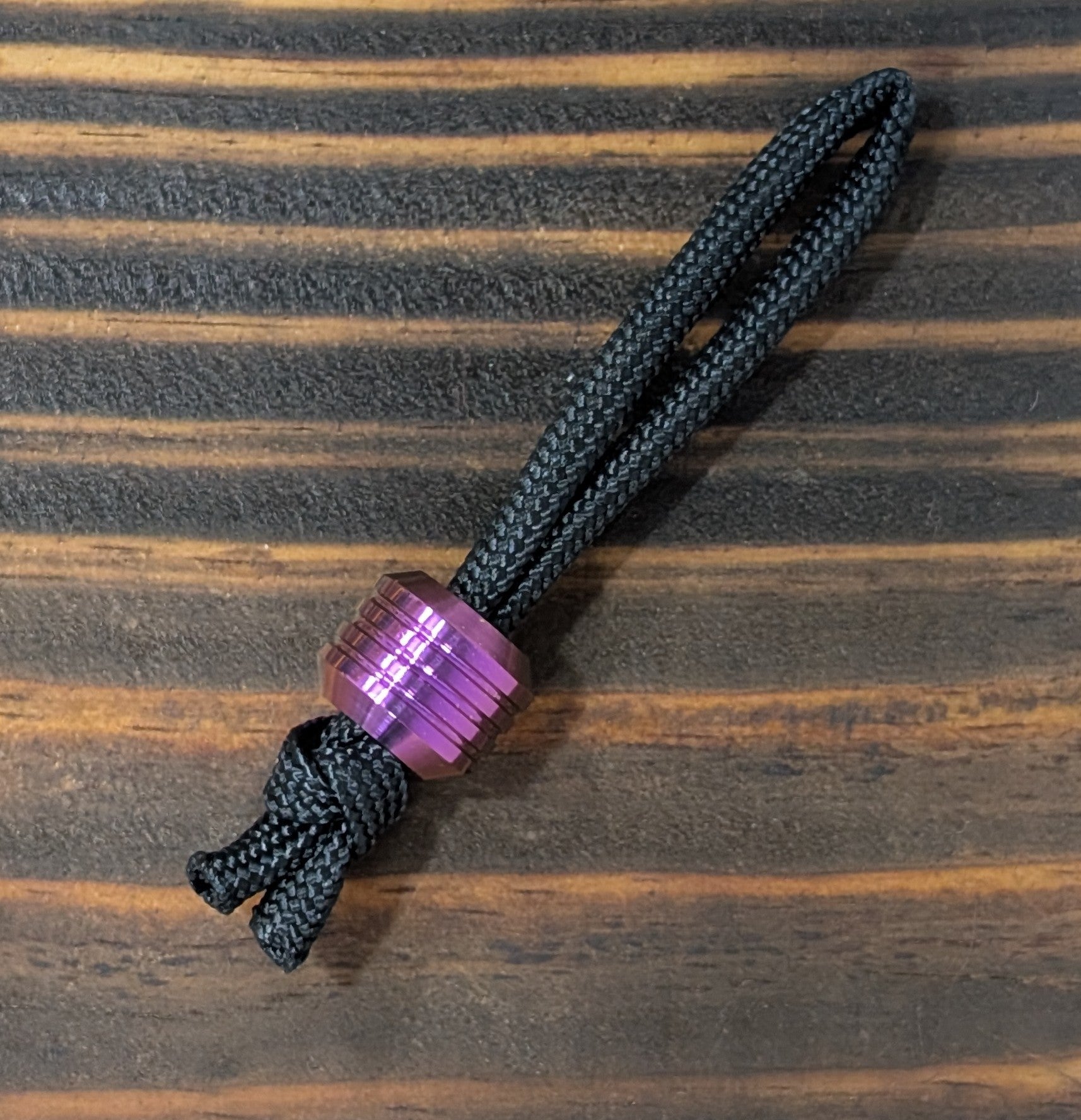 Triple Stripe AXIS Titanium Paracord Bead