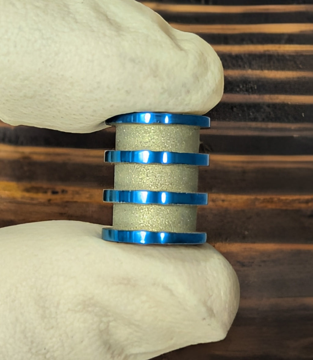 Grooved Four-Fin REACTOR Titanium Paracord Bead