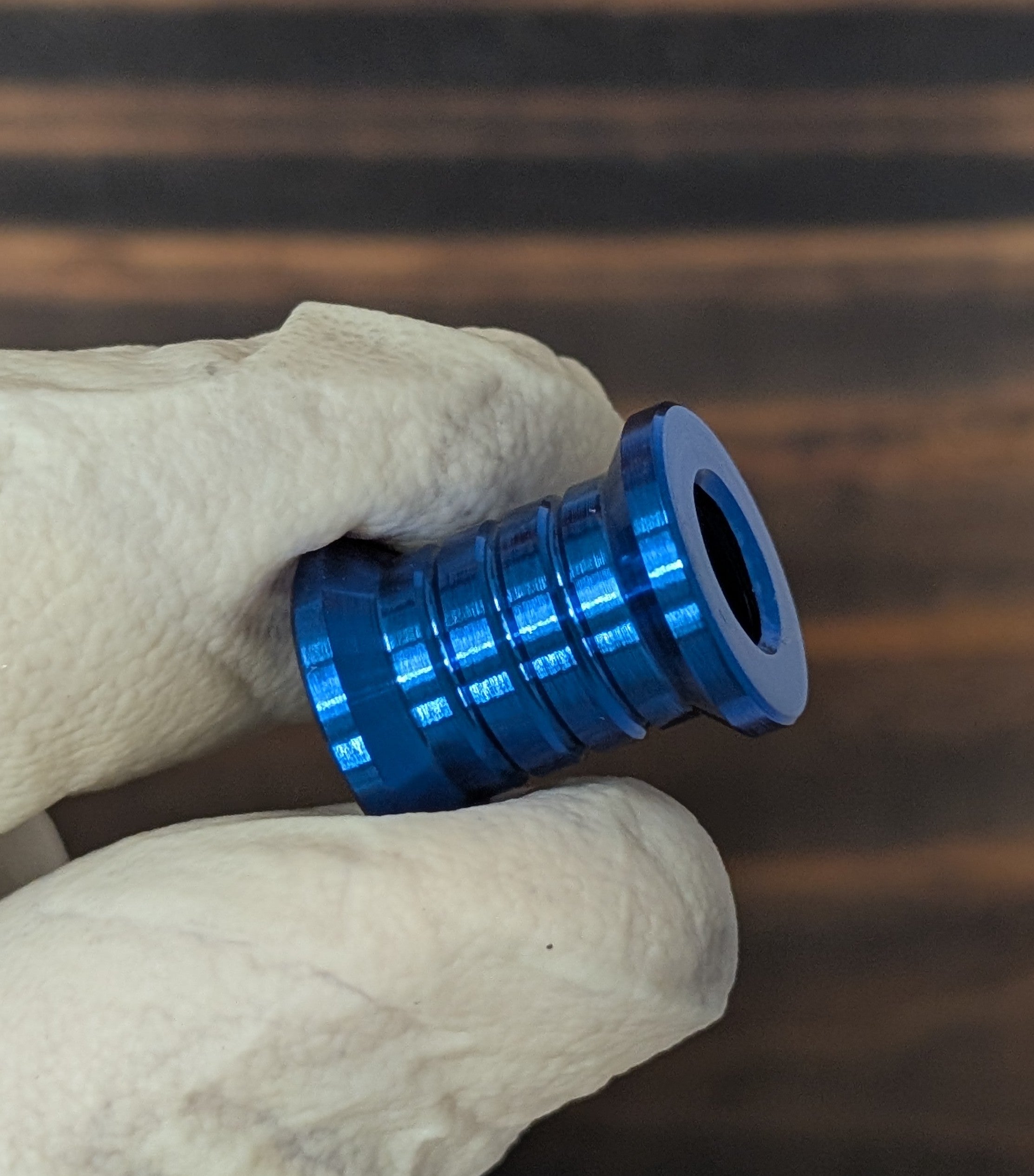 Turned Center Titanium Paracord Bead