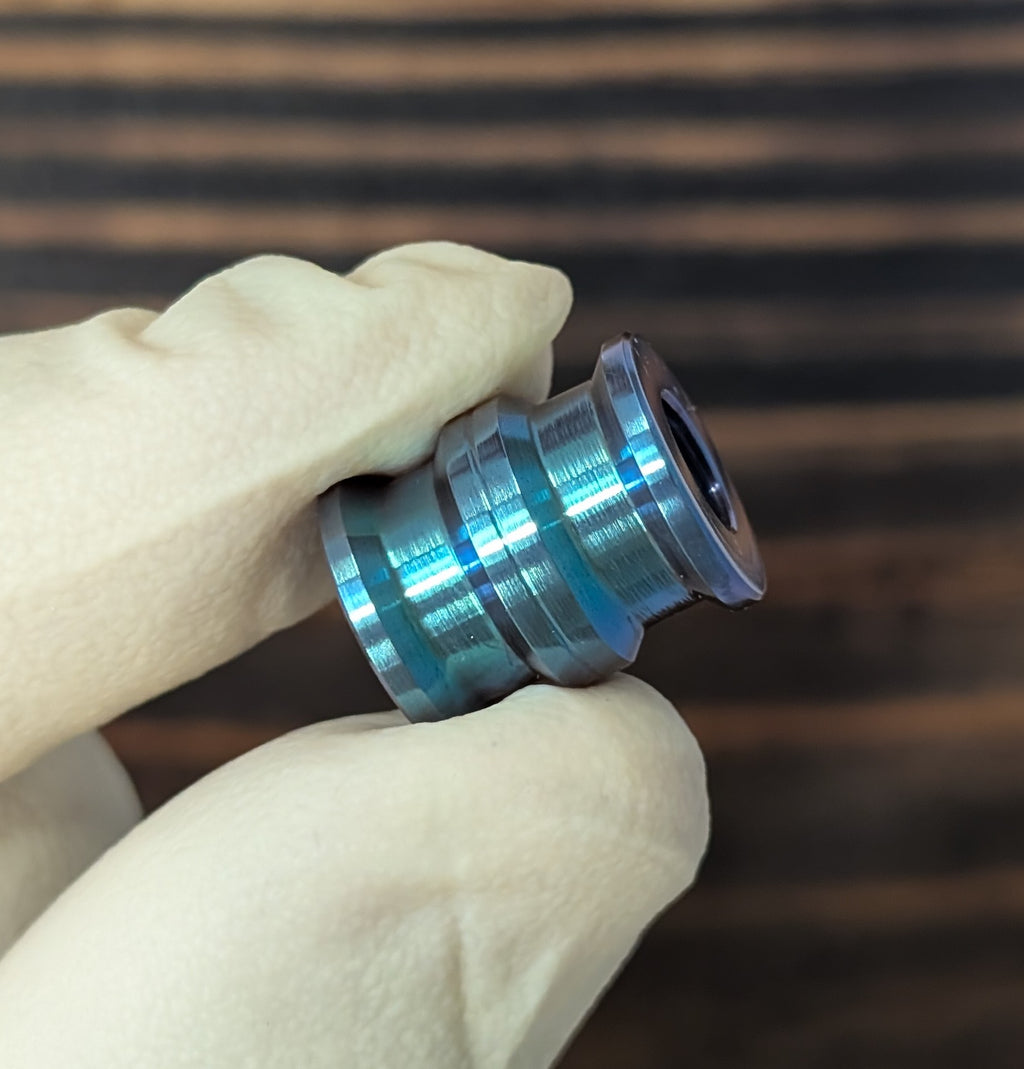 Double Grooved Center Accent Titanium Groove