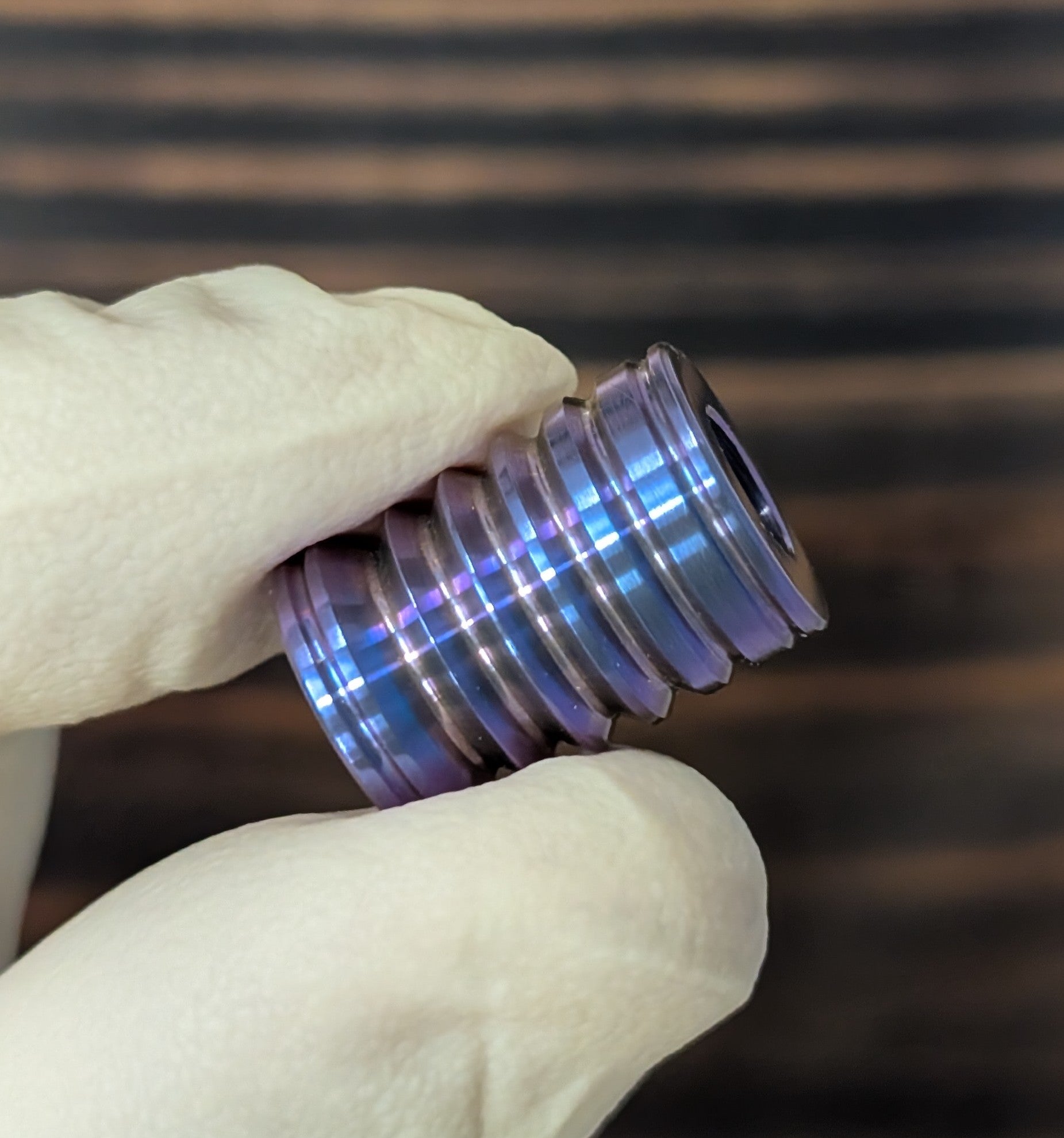 Graduated Groove Titanium Paracord Bead