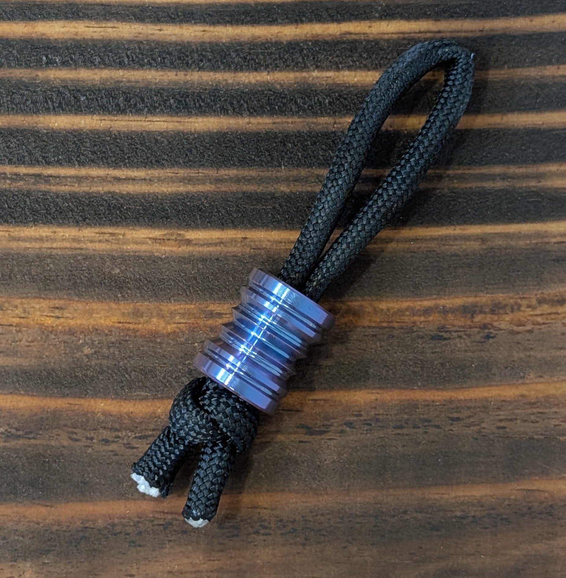 Multiple Groove Titanium Paracord Bead